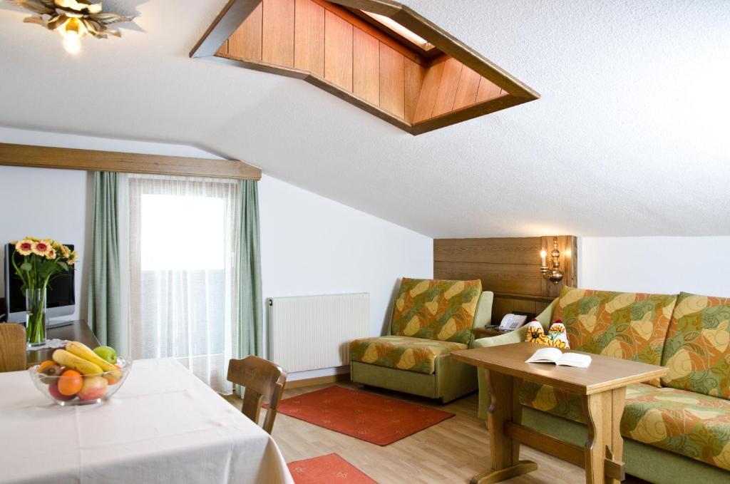 Berghotel Rasis Galtur Ruang foto