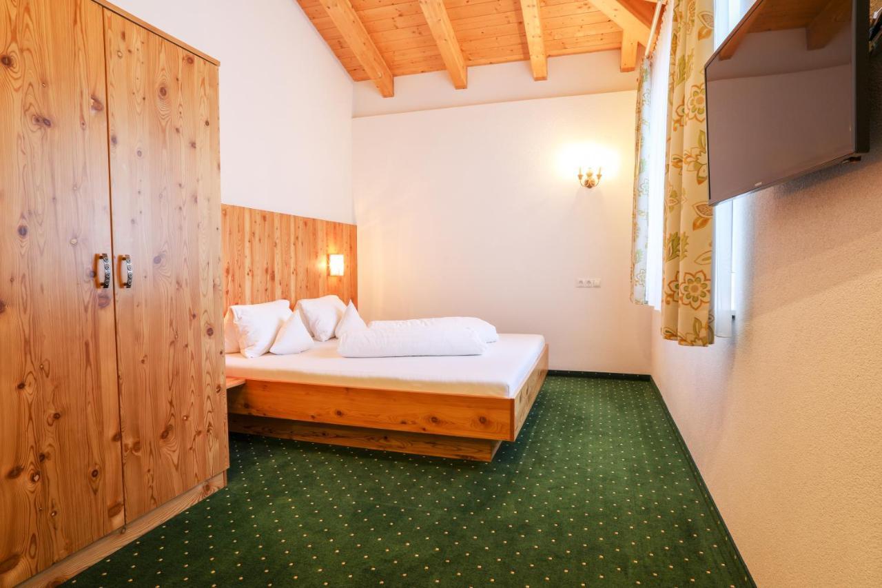 Berghotel Rasis Galtur Bagian luar foto