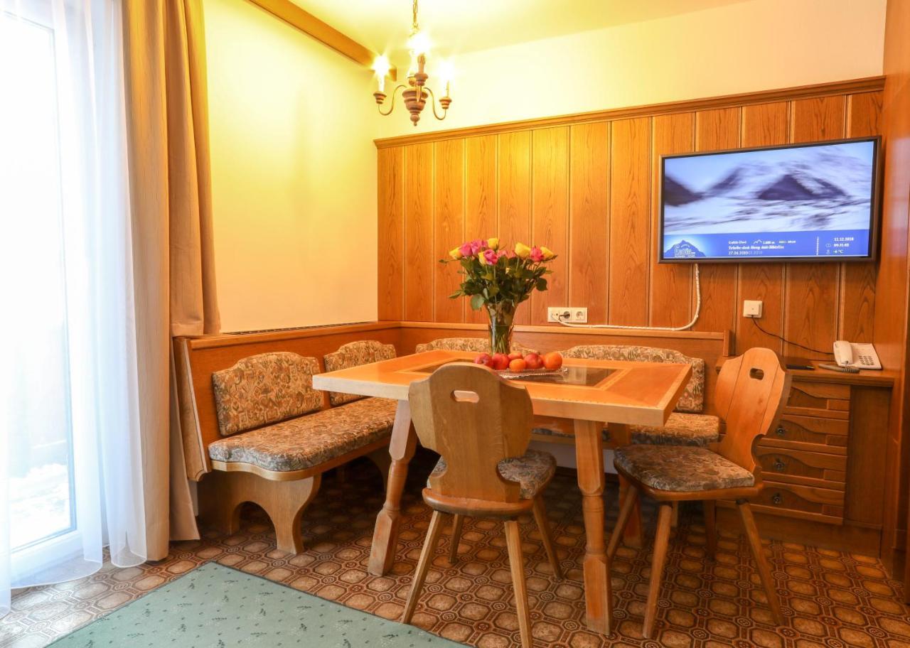 Berghotel Rasis Galtur Bagian luar foto